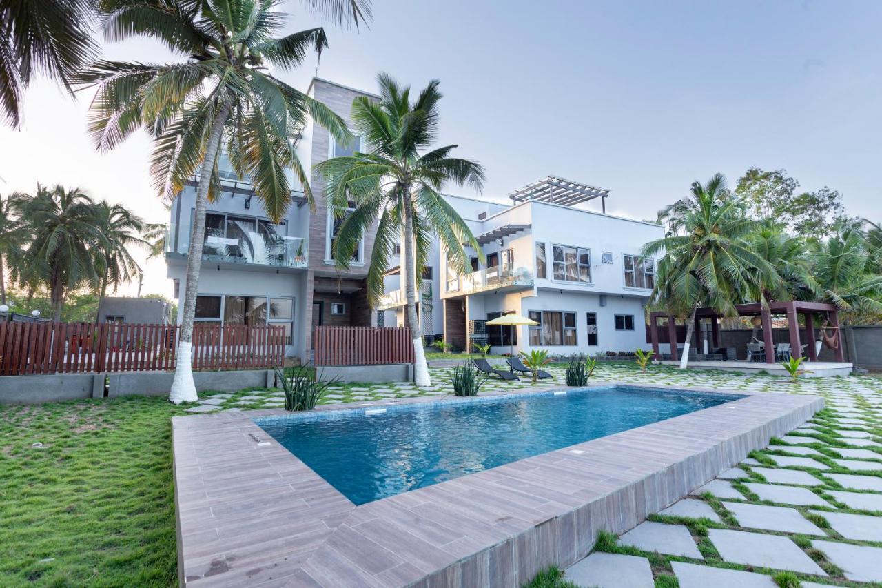 Serenity Residences & Spa - Kokrobite Beach Экстерьер фото