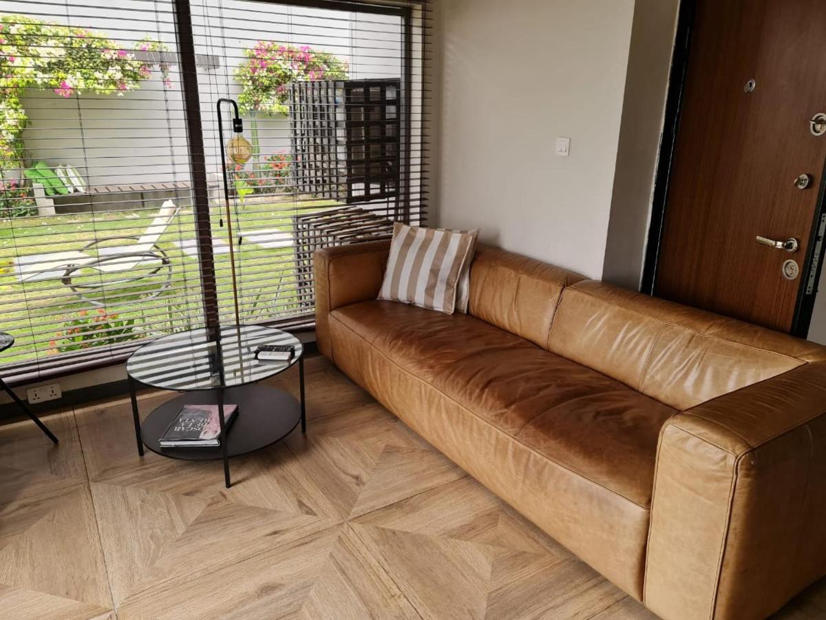 Serenity Residences & Spa - Kokrobite Beach Экстерьер фото