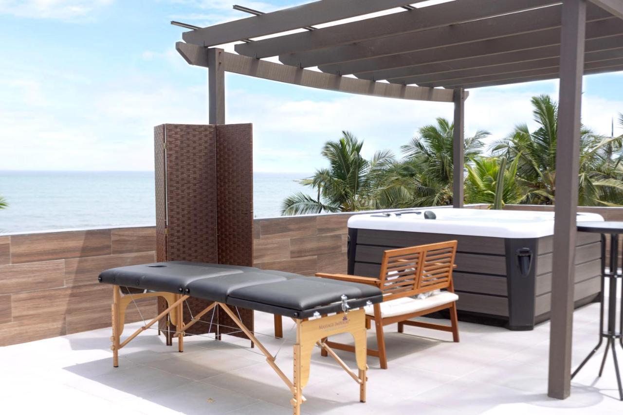 Serenity Residences & Spa - Kokrobite Beach Экстерьер фото
