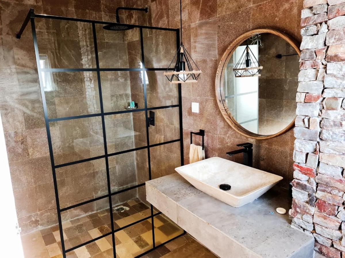 Serenity Residences & Spa - Kokrobite Beach Экстерьер фото