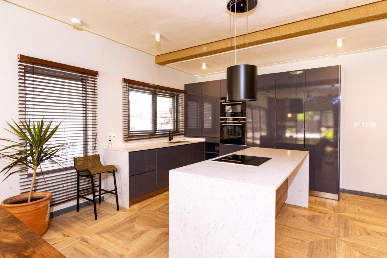 Serenity Residences & Spa - Kokrobite Beach Экстерьер фото